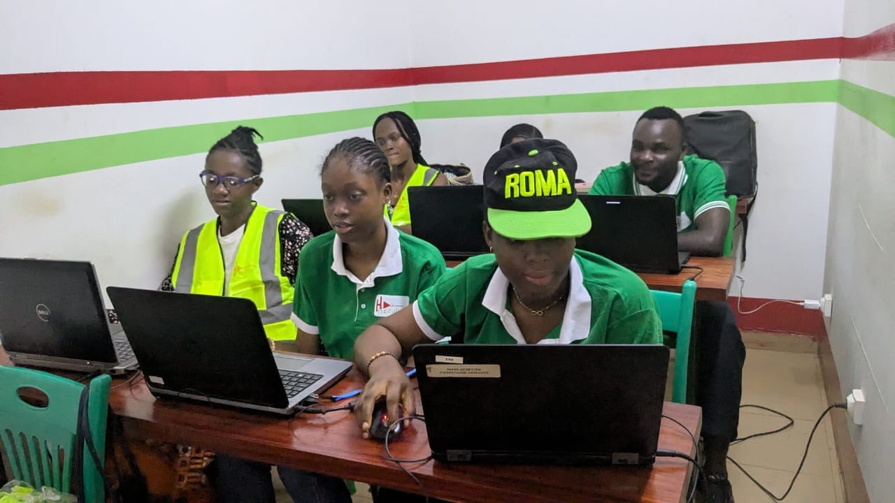 Etudiants en formation informatique
